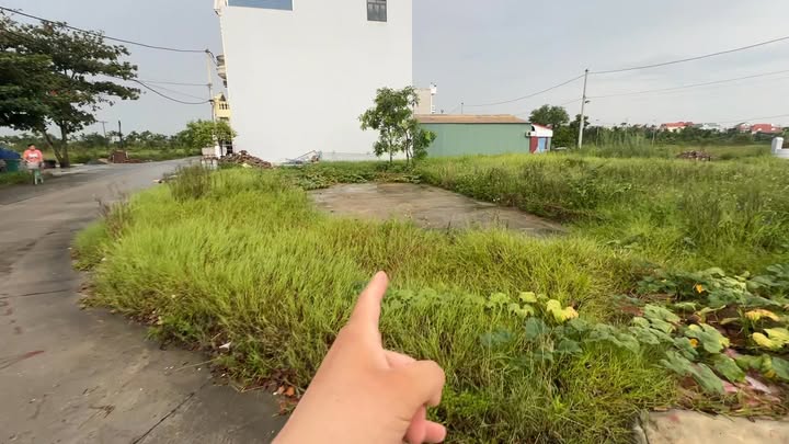 Đất lô góc Kim Trang Đông, Hải Dương 91.5m² giá chỉ 2 tỷ - Kinh doanh thuận lợi!