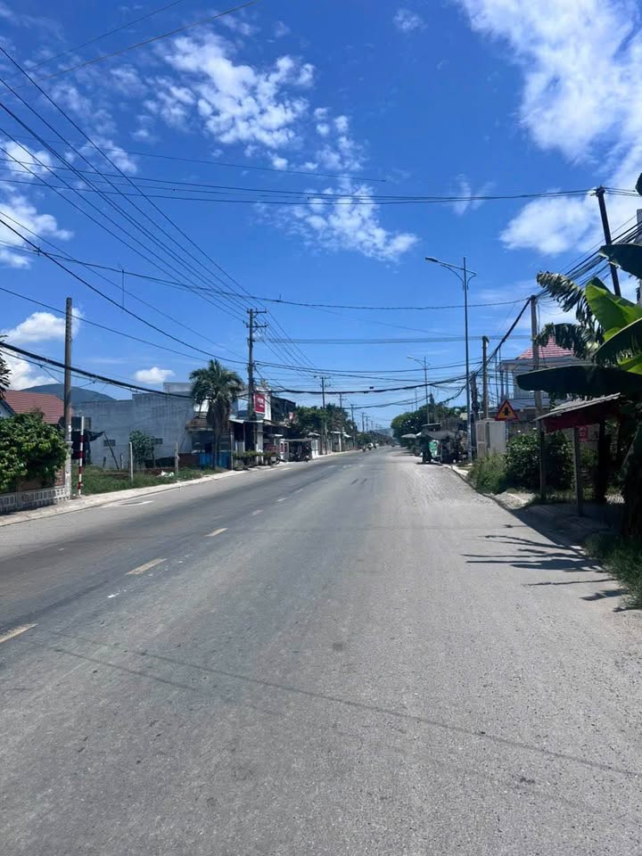 Đất nền mặt tiền Đồng Khởi, Diên Khánh 88m² chỉ 1.8 tỷ - Tiềm năng sinh lời cao!