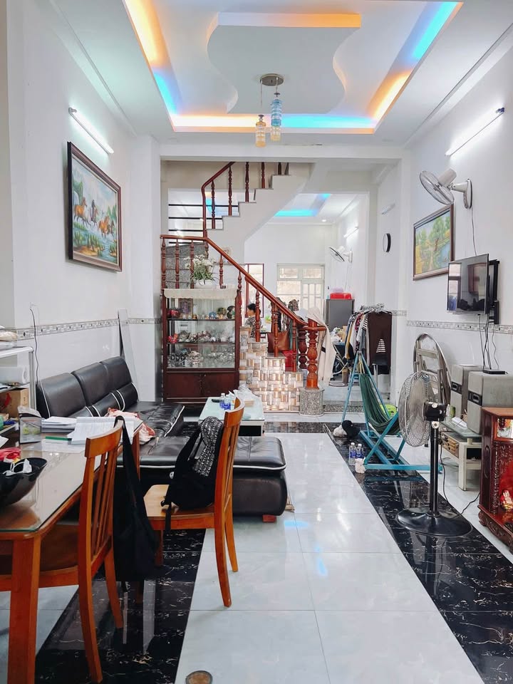 Nhà 3 tầng chính chủ tại Phước Kiển, Nhà Bè 72m² giá 5.2 tỷ - Sổ hồng riêng