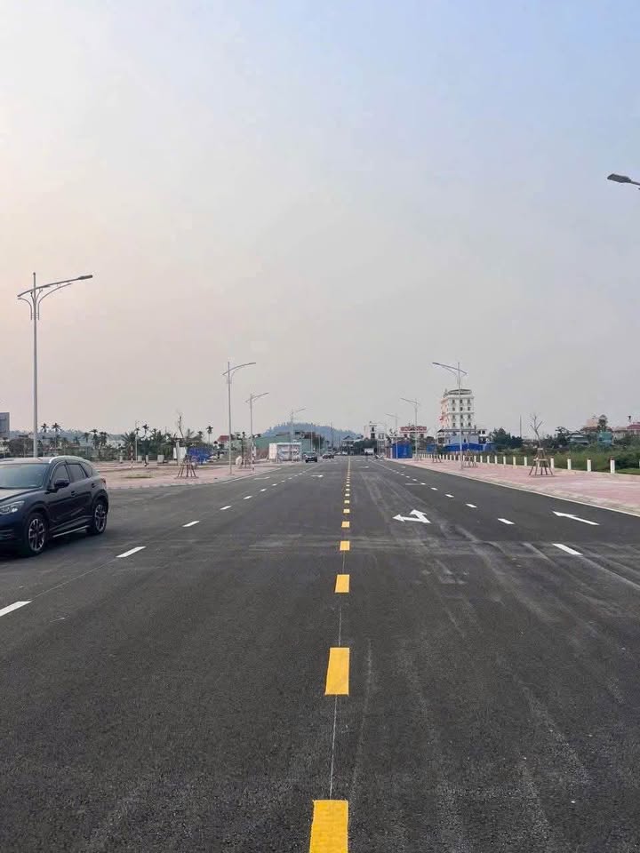 Đất nền lô góc Đấu Giá 148 Nguyễn Lương Bằng, Hải Phòng - Giá chỉ 3.95 tỷ, vị trí đắc địa!