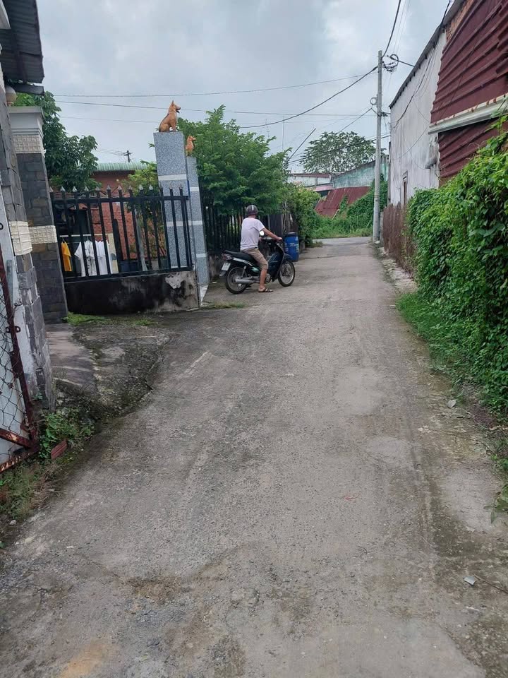 Đất nền Củ Chi 329m² giá 900 triệu - Mặt tiền đường bê tông