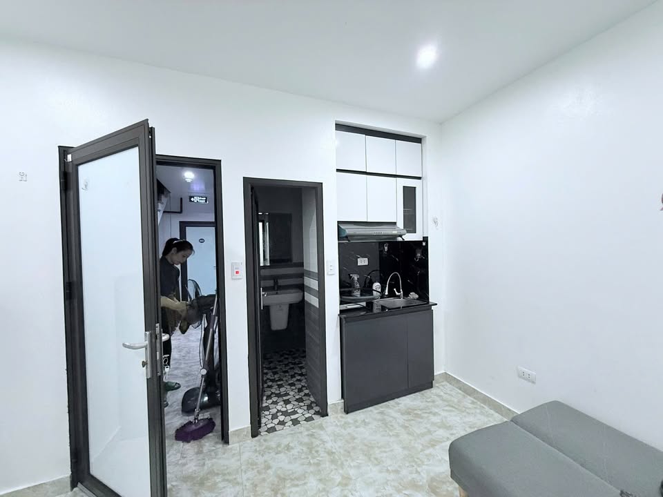 Phòng cho thuê tại Ngõ 112 Láng, Quận Đống Đa - Full nội thất, giá thỏa thuận!