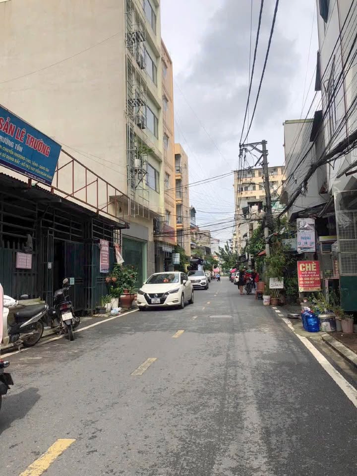 Đất nền Lệ Chi Gia Lâm 42m² giá 2.4 tỷ - Mặt tiền 4m, gần trường ĐH Dệt may!