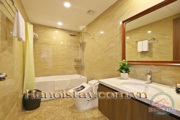 Căn hộ cao cấp 1 phòng ngủ tại Quảng An, Tây Hồ 70m² - Không gian sống hoàn hảo!