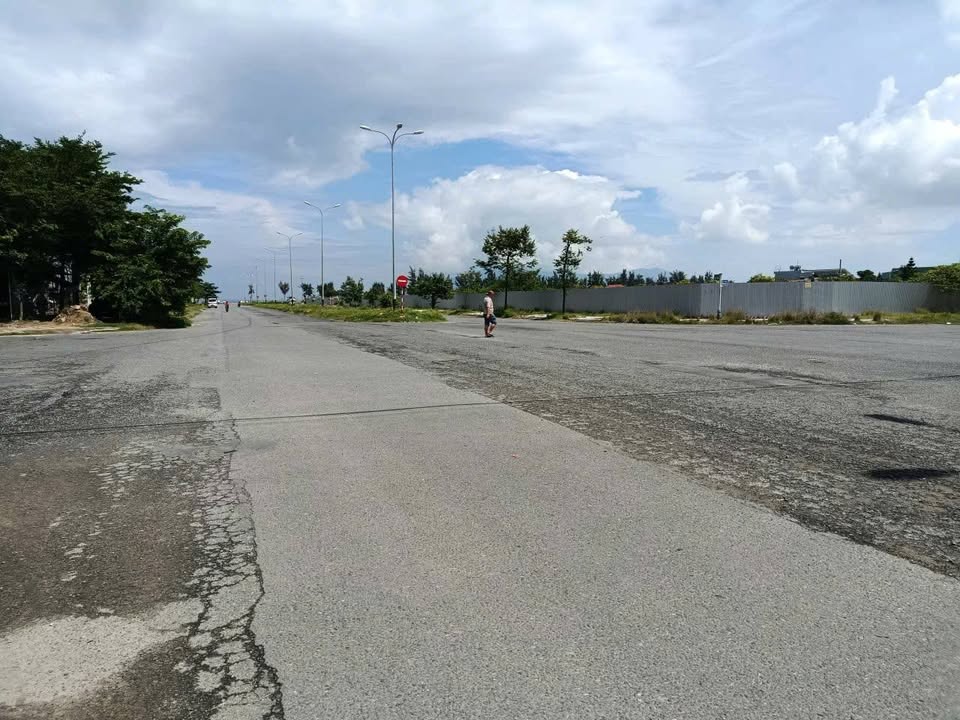 Bán đất mặt tiền Phan Văn Định Liên Chiểu 138m² giá 5.2 tỷ - Tặng dãy trọ 5 phòng thu nhập ngay!