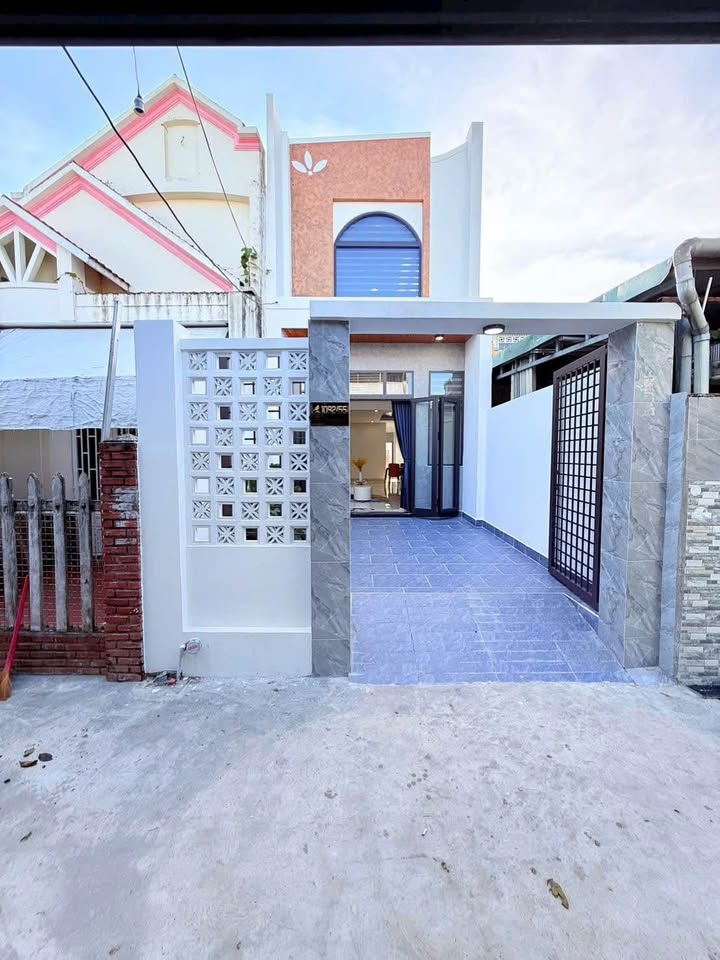 Nhà 2 tầng Trường Chinh Đà Nẵng 100m² giá chỉ 3.65 tỷ - Full nội thất vào ở ngay!