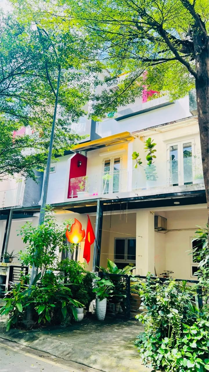 Nhà 3 tầng cao cấp Tân Cảng, Thủ Đức 75m² giá 6.3 tỷ - Đầu tư sinh lời ngay!