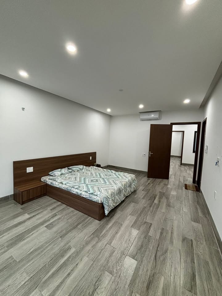 Nhà nguyên căn Ecocham Đà Nẵng 3 tầng giá thỏa thuận - Tiện nghi đầy đủ, sẵn sàng cho thuê!