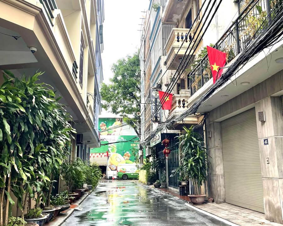 Nhà phố Tân Ấp, Ba Đình 60m² giá 19.99 tỷ - Mặt ngõ thông, kinh doanh thuận lợi!