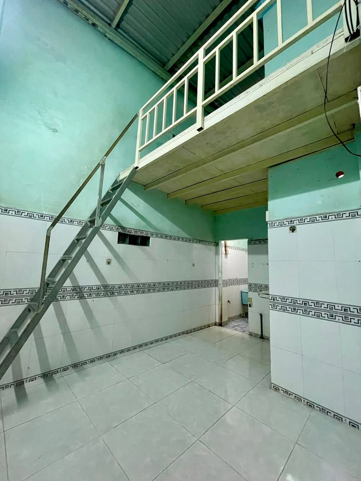 Phòng cho thuê tại ấp 1, Mỹ Yên, Bến Lức - Giá chỉ 1.8 triệu/tháng, máy lạnh mát mẻ!