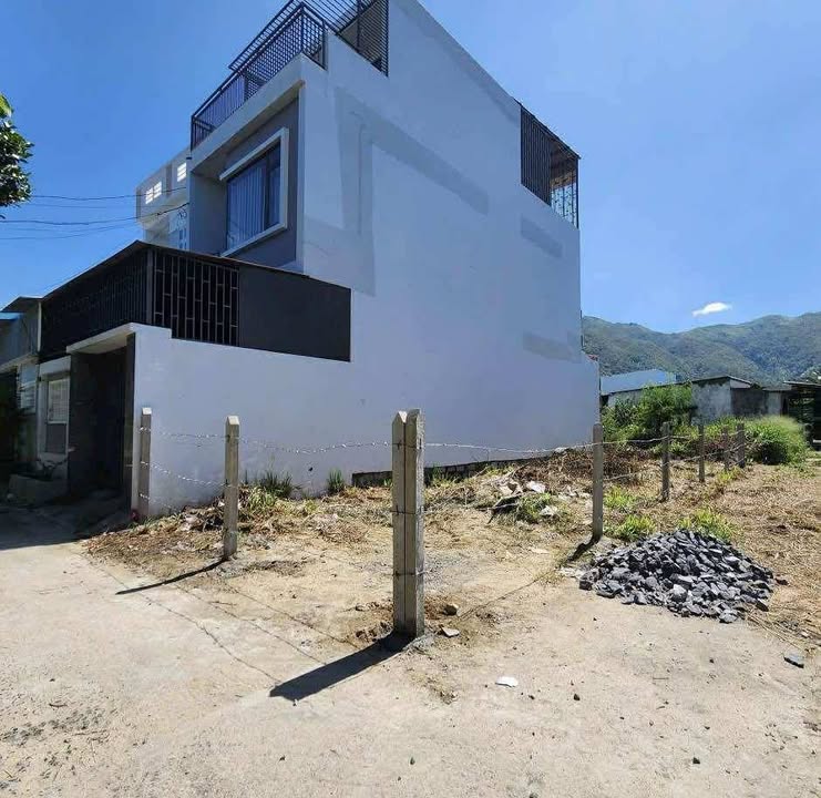 Đất lô góc 85.7m² tại Diên An, giá 1.5 tỷ - Tiềm năng đầu tư sinh lời!