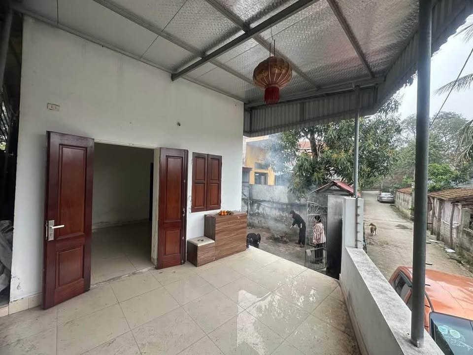 Nhà riêng Tổ dân phố 4, phường Hòa Mạc, 121m² giá 1 tỷ - Sẵn sàng vào ở!