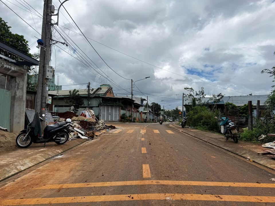 Đất nền mặt tiền Nguyễn Thế Lịch, Pleiku 280m² giá chỉ 3 tỷ - Cơ hội đầu tư tuyệt vời!