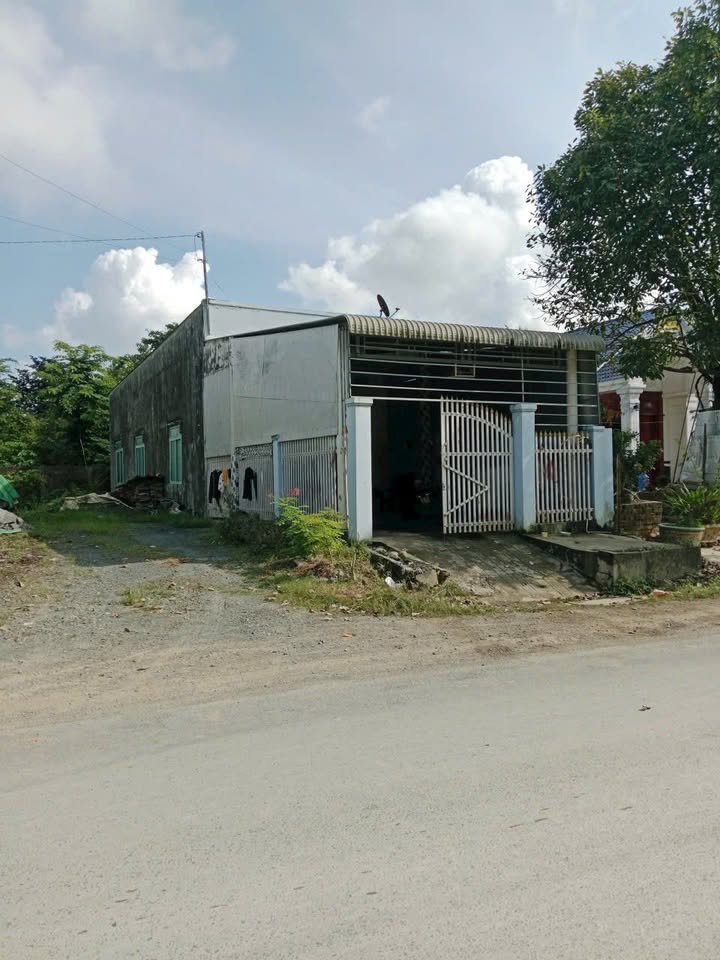 Nhà mặt tiền tỉnh lộ 955b, Tri Tôn, An Giang - 100m² giá 700 triệu - Thương lượng tốt!