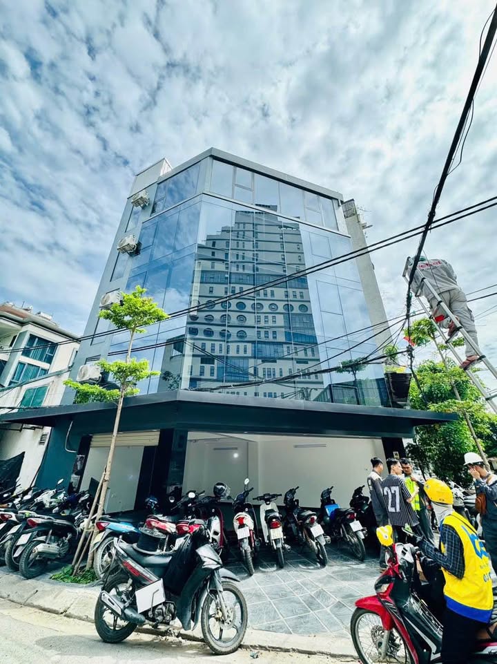 Cho thuê văn phòng 40m² tại Lê Quang Đạo, Mỹ Đình - Nhà lô góc, giá chỉ 27 triệu!
