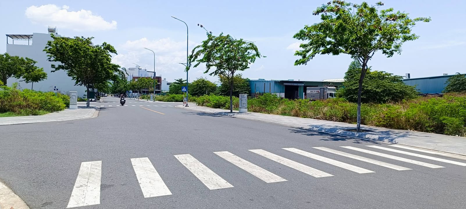 Nhà mặt tiền khu đô thị VCN Phước Long 2, Nha Trang 84m² - Đối diện công viên, sổ hồng sẵn!