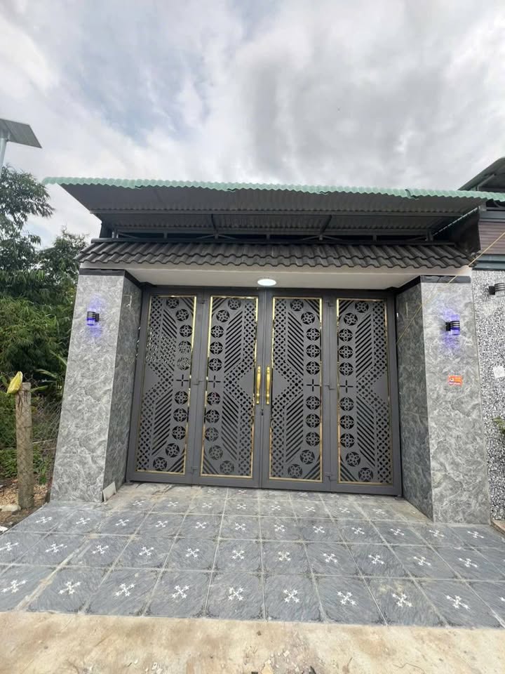 Nhà riêng Ninh Thạnh, Tây Ninh 150m² giá 1.87 tỷ - Chính chủ bán gấp!