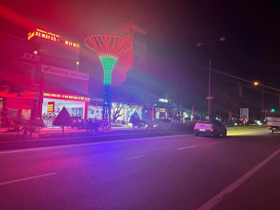 Lô đất mặt phố kinh doanh Quang Trung, TP. Thanh Hóa 162m² giá 13 tỷ - Nhà 2 tầng tặng kèm!