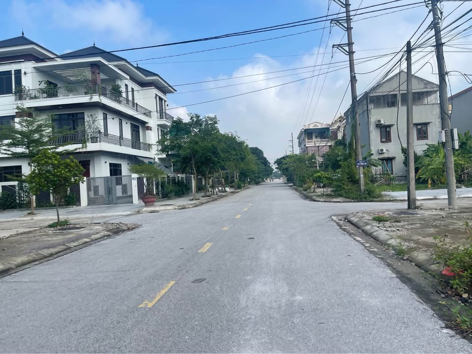 Đất Ninh Tiến 4 95m² giá 4.9 tỷ - Cơ hội đầu tư tuyệt vời!