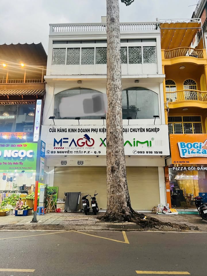 Cho thuê mặt tiền Nguyễn Trãi Quận 5, diện tích 80m² - Vị trí sầm uất, bàn giao ngay!