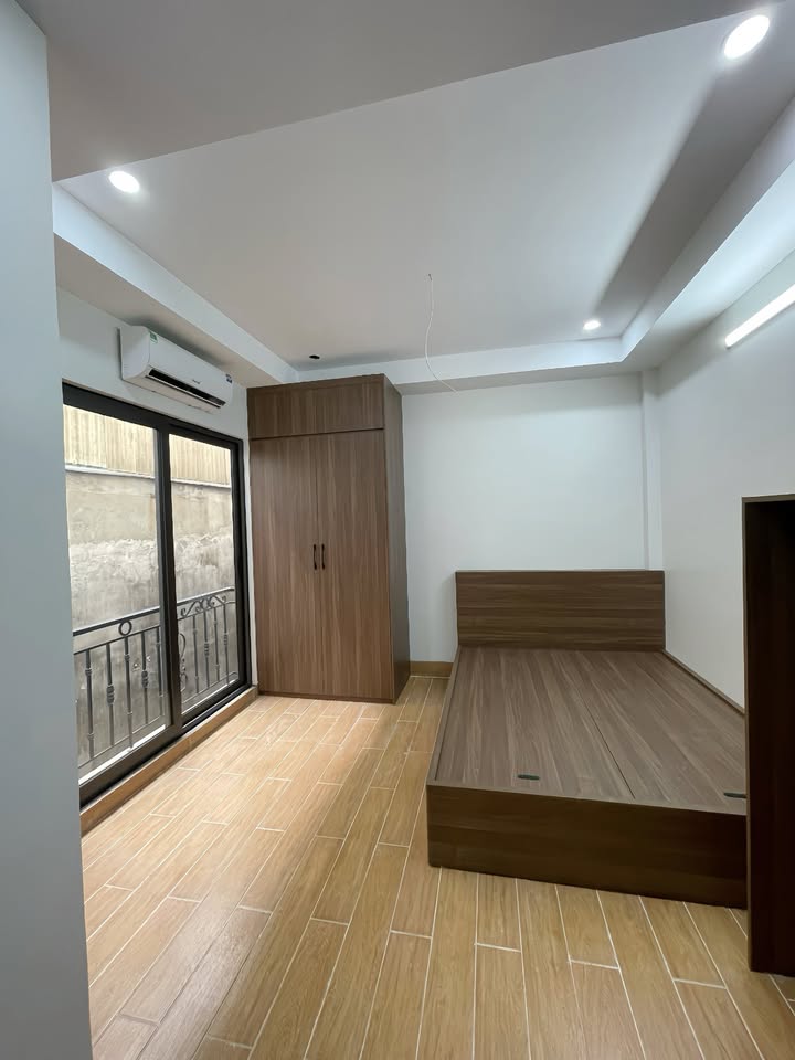 Cho thuê nguyên căn 12 phòng khép kín tại Hồng Hà, Hoàn Kiếm - Diện tích 20m²