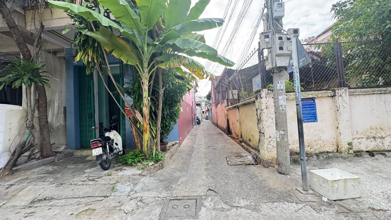 Nhà riêng Hẻm Huỳnh Thúc Kháng Nha Trang 64m² giá 4.2 tỷ - Vị trí đắc địa, tiện nghi đầy đủ!