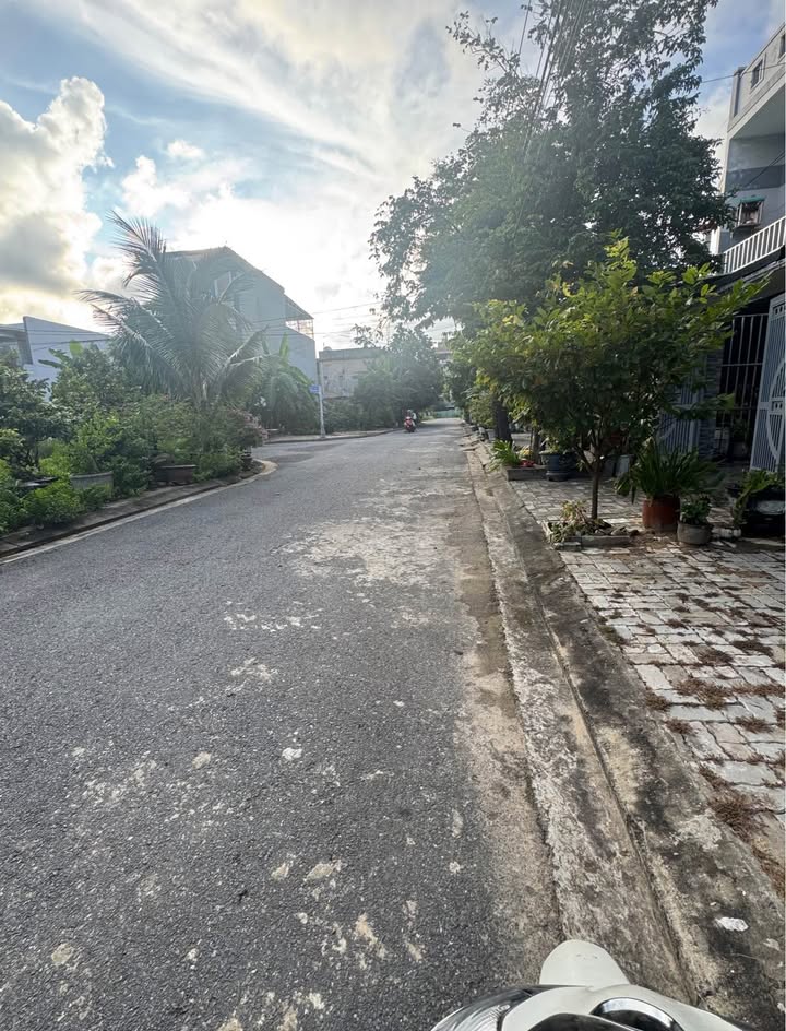 Nhà phố Ngũ Hành Sơn, Đà Nẵng 107.5m² giá 6.2 tỷ - Đầy đủ nội thất, sẵn sàng vào ở!