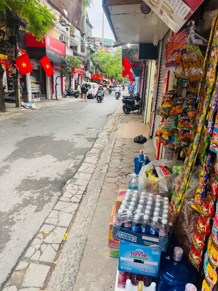 Nhà riêng Khương Đình, Quận Thanh Xuân 67m² giá 10.5 tỷ - Gần hồ, ô tô đỗ cửa!