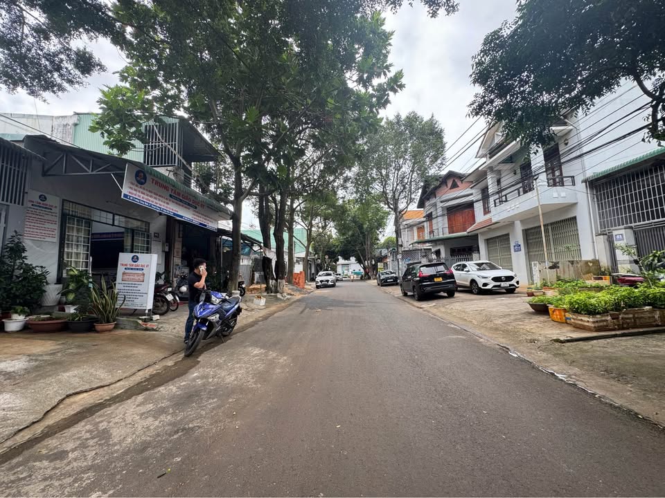 Nhà mặt tiền Trường Công Định, Buôn Ma Thuột 94.5m² giá 5.1 tỷ - Vị trí đắc địa, kinh doanh thuận lợi!