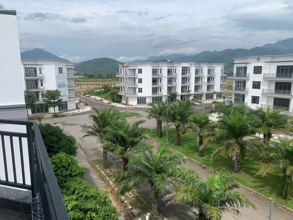 Shophouse cho thuê Ecocharm Đà Nẵng 180m² giá 50 triệu - Phù hợp làm văn phòng