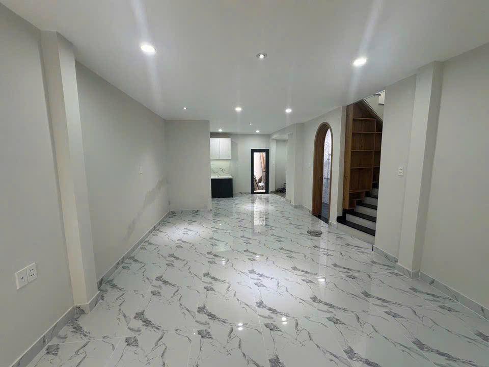 Nhà cho thuê 112m² tại Nguyễn Thái Sơn, Gò Vấp - Giá chỉ 10 triệu/tháng!