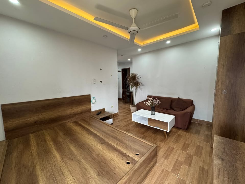 Căn hộ 1 ngủ Võng Thị Tây Hồ 45m² - Ô tô đỗ cửa, giá thỏa thuận!