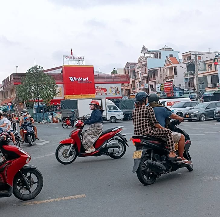 Nhà 2 tầng đường Nguyễn An Ninh, Dĩ An 79m² giá 3 tỷ - Sẵn sàng vào ở ngay!