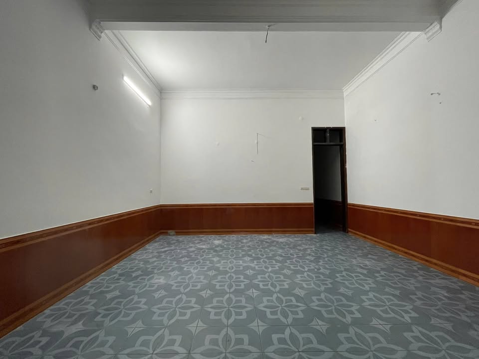 Nhà cho thuê 1,5 tầng đường Lê Hồng Phong, Vinh 5.5 triệu - Tiện nghi đầy đủ!