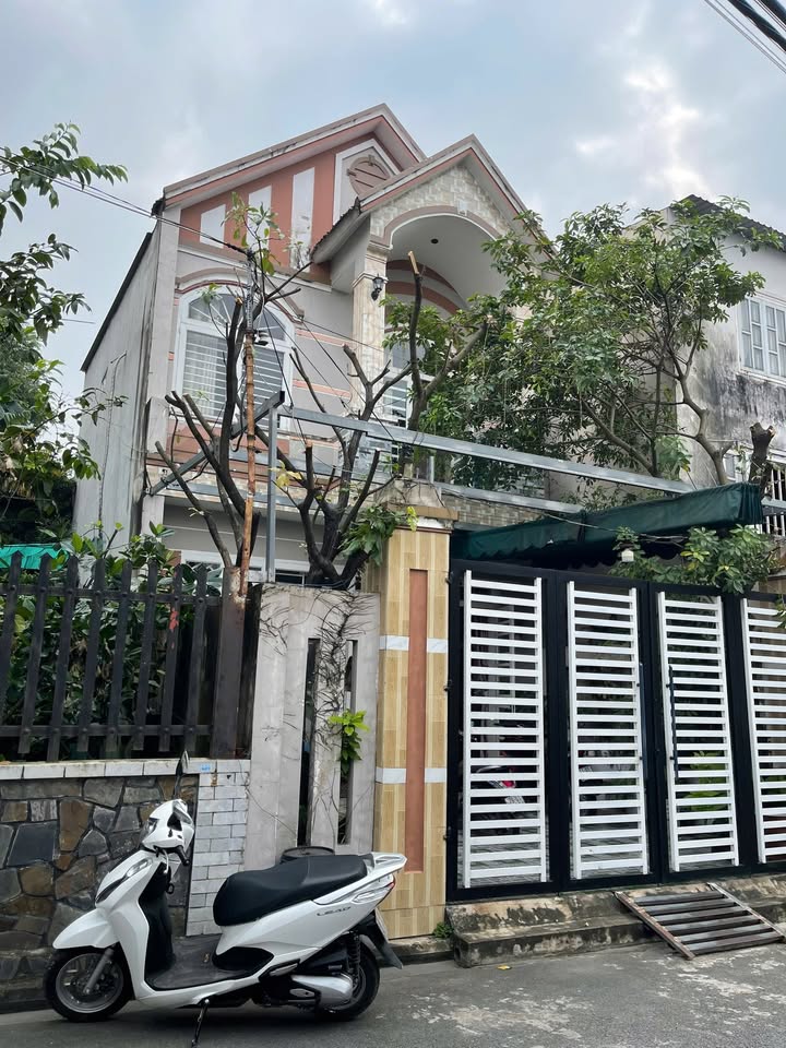 Nhà mặt tiền Hà Huy Giáp, Dĩ An 78m² giá 6.1 tỷ - Vị trí kinh doanh đắc địa!