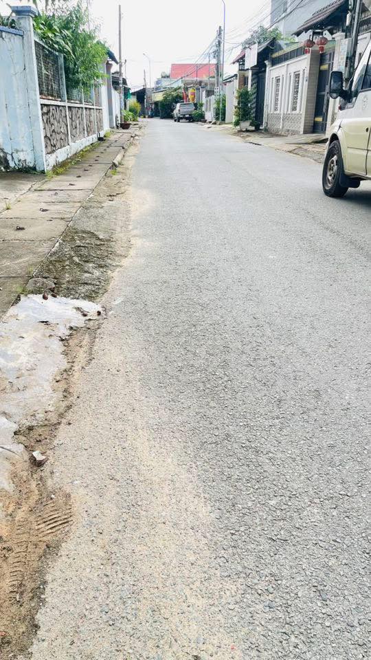 Nhà mặt tiền Nguyễn Thiện Thuật, Đông Hòa, Dĩ An 171m² giá 7.5 tỷ - Đầu tư sinh lời cao!