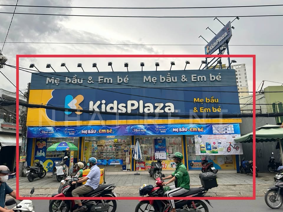 Cho thuê nhà mặt tiền Thoại Ngọc Hầu, Tân Phú 320m² - Vị trí đẹp, phù hợp kinh doanh!