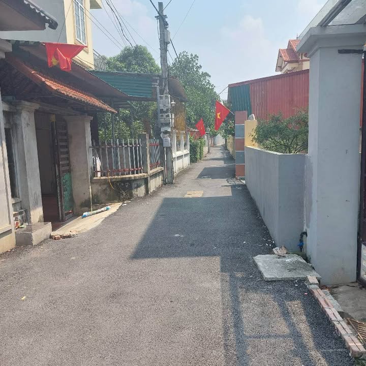 Nhà riêng Thôn Cư An, Tam Đồng 52.6m² giá 3.35 tỷ - Cơ hội an cư tuyệt vời!