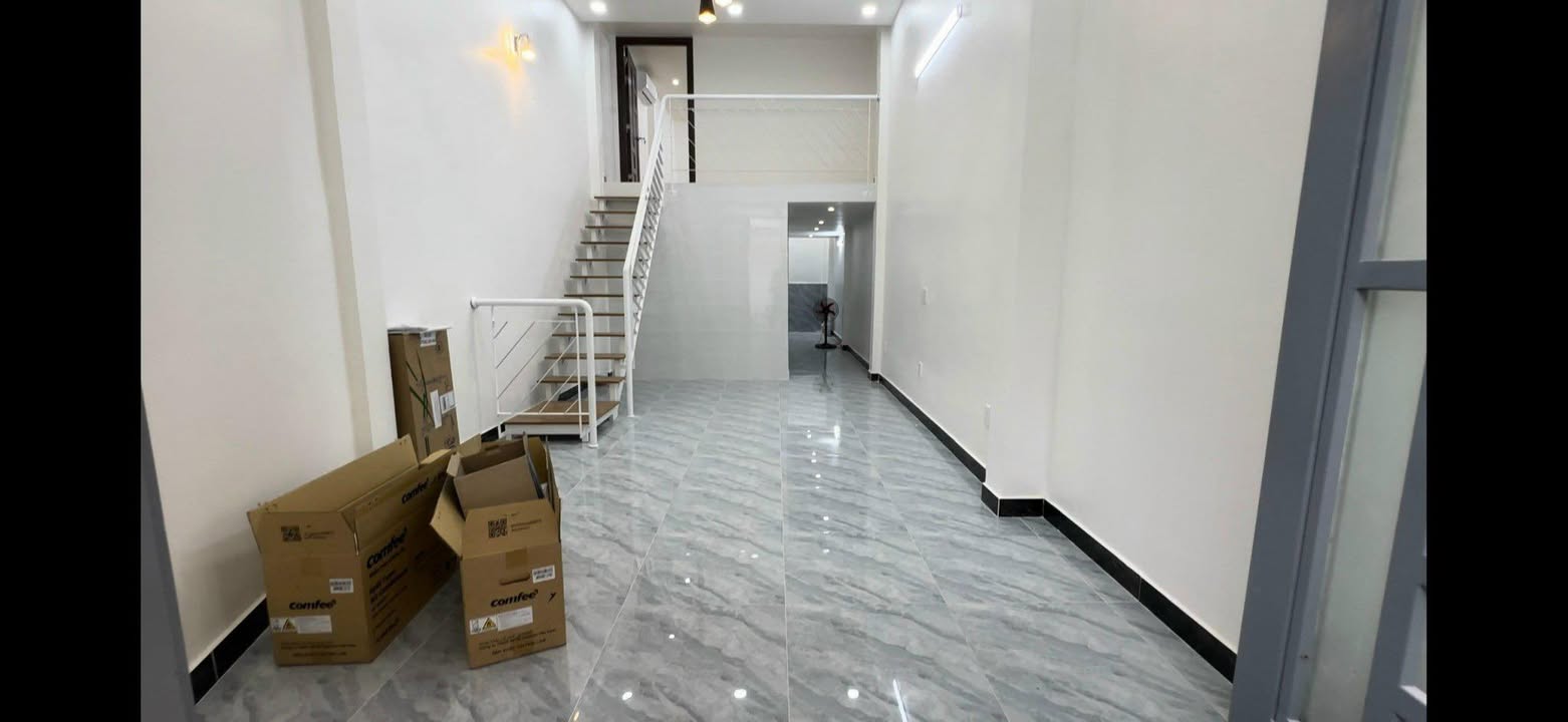 Nhà nguyên căn cho thuê tại Quận Tân Bình 50m² - Chính chủ, an ninh tốt!