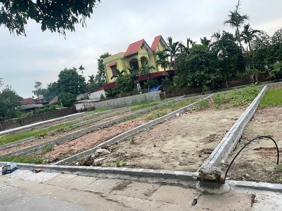 Đất thổ cư 82m² tại Thôn Nội Doanh, Khoái Châu - Giá chỉ 2 tỷ VND!