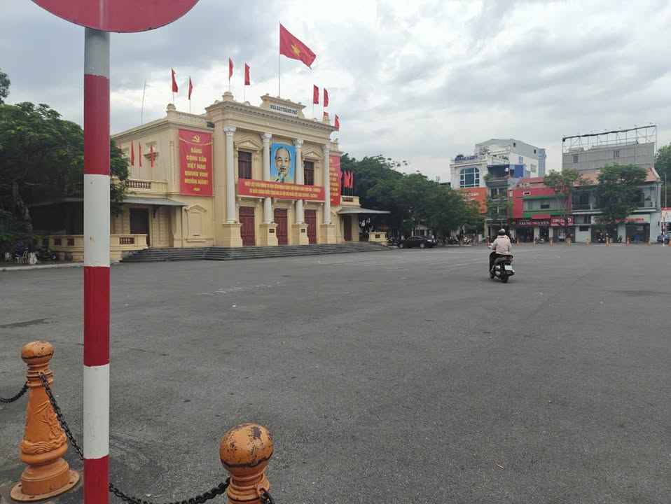 Bán nhà mặt đường Trần Hưng Đạo, Hải Phòng 90m² giá 17 tỷ - Kinh doanh sầm uất!