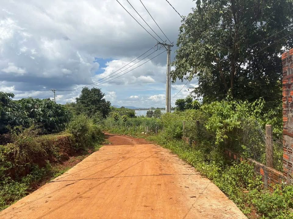 Đất nền Tân Sơn, Gia Lai 2000m² giá 4 tỷ - View hồ tuyệt đẹp!