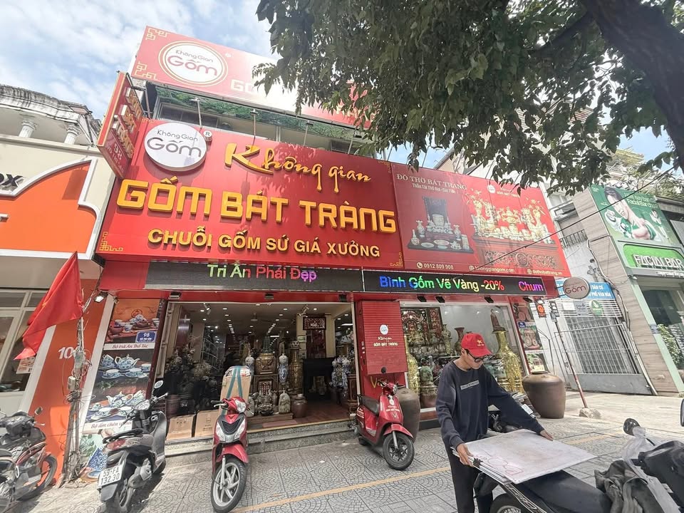 Bán FrontHouse 124m² tại Võ Thị Sáu, Quận 1 - Vị trí đẹp, giá hấp dẫn!