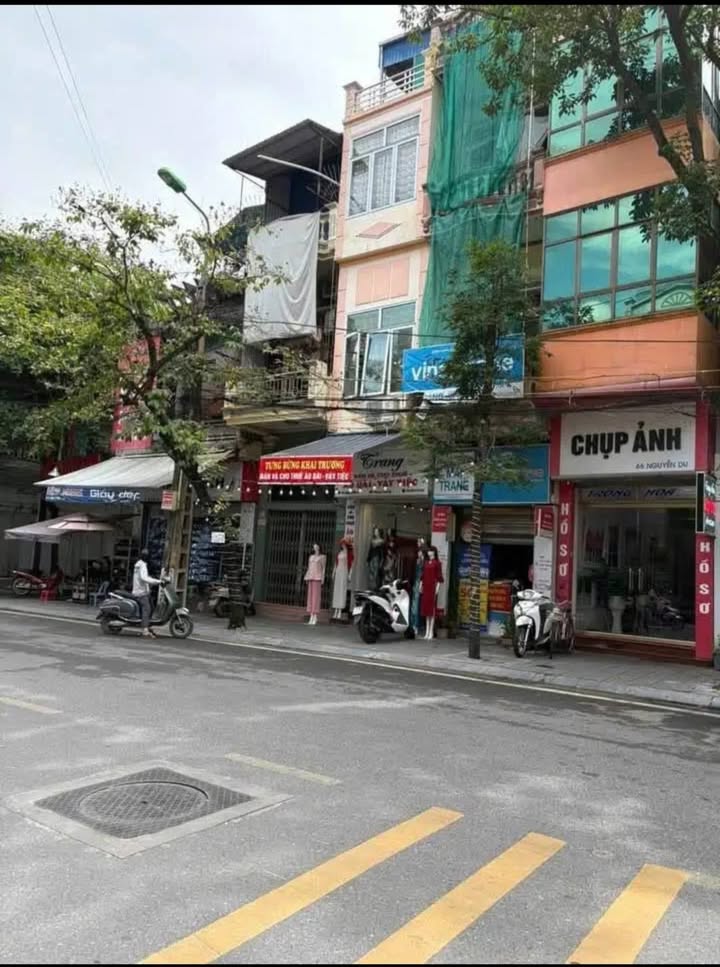 Bán nhà mặt đường Nguyễn Du, Nam Định 33m² giá 6.3 tỷ - Kinh doanh tốt!