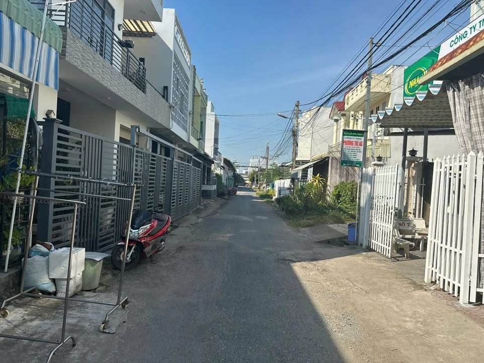 Nhà cấp 4 đường Phạm Cự Lượng, Long Xuyên 94m² giá chỉ 2 tỷ - Cơ hội đầu tư tuyệt vời!