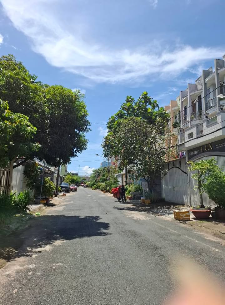 Nhà 1 trệt 2 lầu Đường Nguyễn Phương Danh Rạch Giá 125m² - Khu dân trí cao, tiện ích đầy đủ!