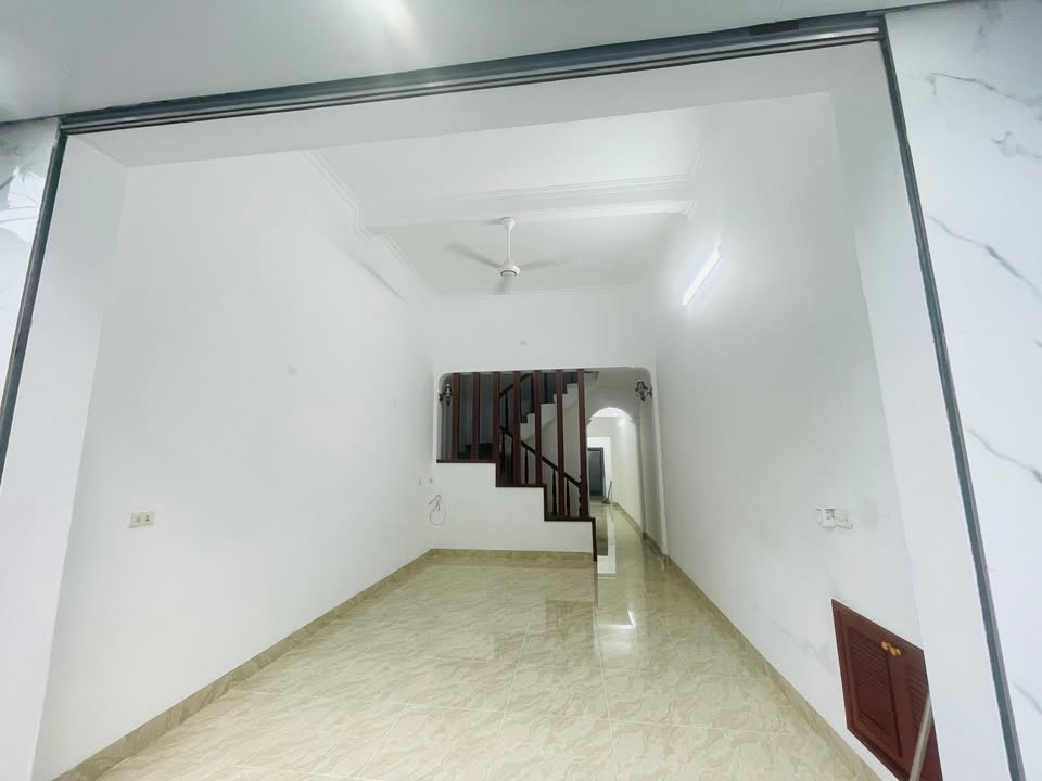 Nhà 2 tầng Nguyễn Minh Khai, Ninh Bình 95m² giá 4 tỷ - Sẵn sàng ở ngay!