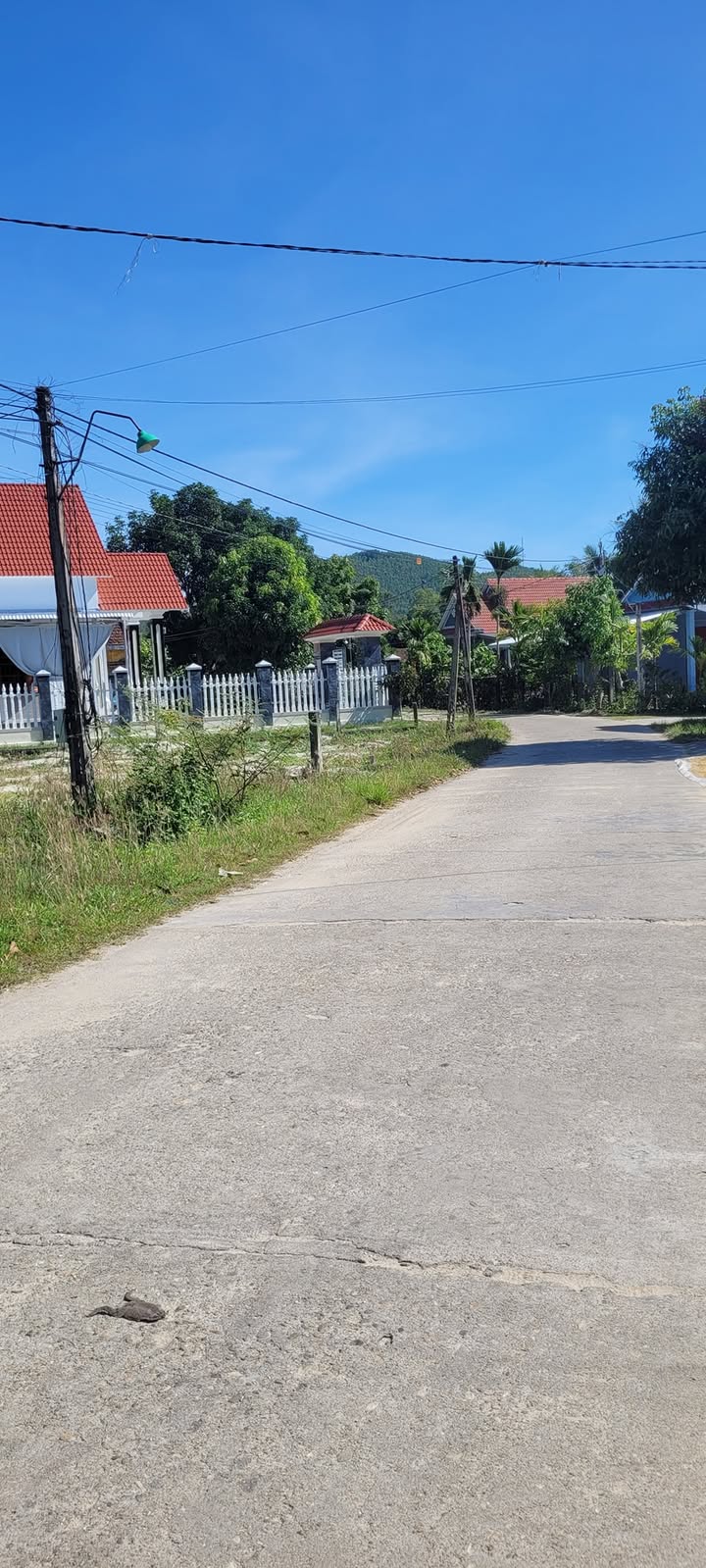 Đất nền mặt tiền đường Pêtông 111m² giá 300 triệu - Cơ hội kinh doanh tuyệt vời!