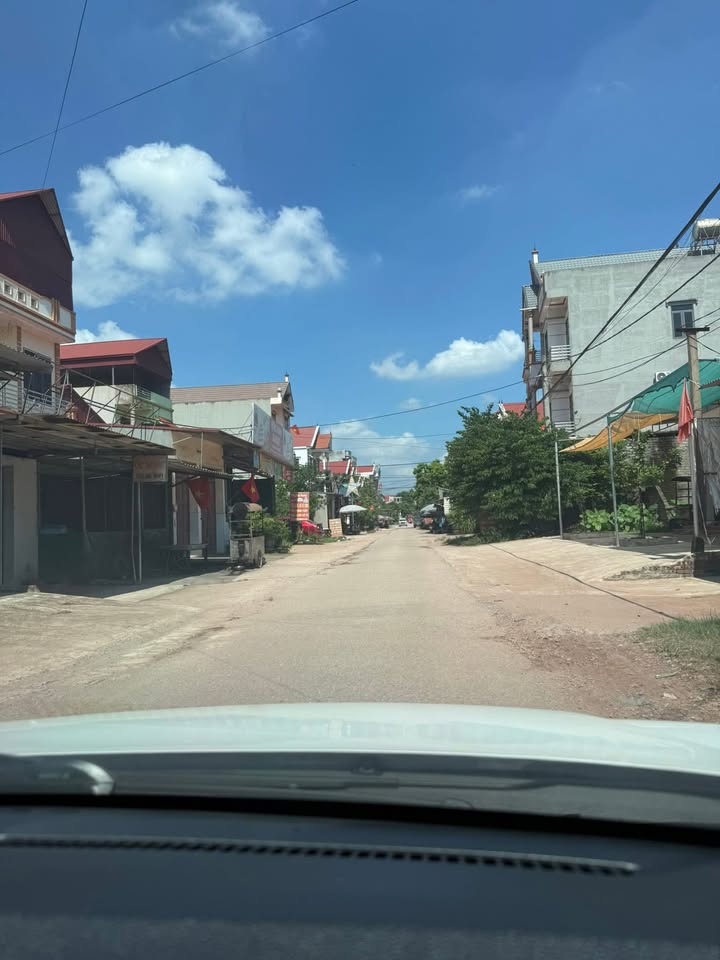 Đất nền Thôn 5, Hương Lạc, Lạng Giang 110m² giá thỏa thuận - Cơ hội đầu tư hấp dẫn!