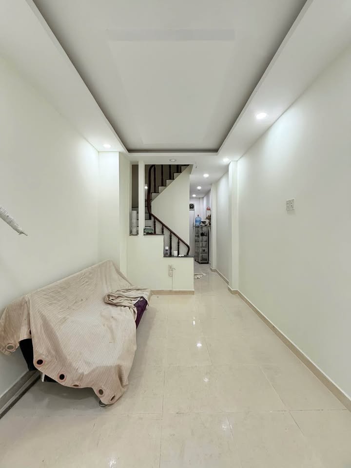 Nhà cho thuê Thạnh Xuân Quận 12 30m² giá 5 triệu - Nhà mới sơn sửa, đầy đủ tiện nghi!